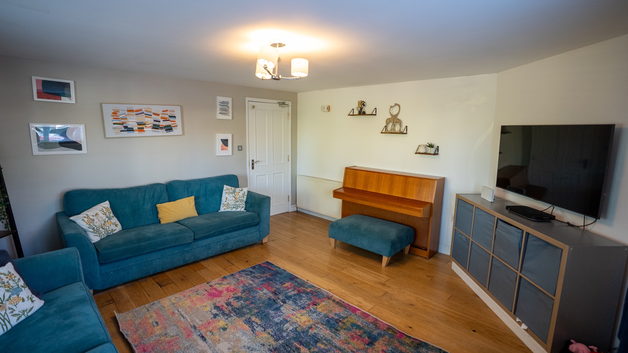 Clover Lodge Lounge 3